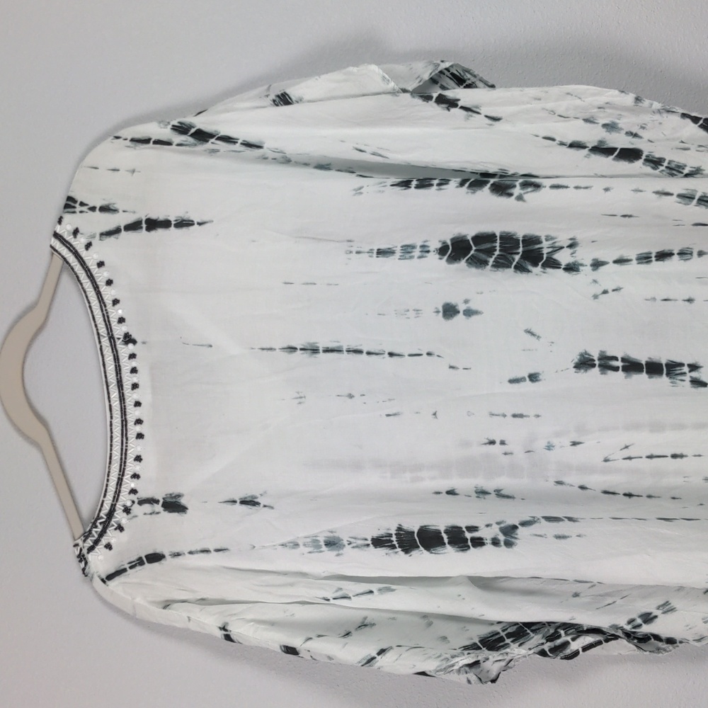 Soft Surroundings Tie-Dye Beaded Kimono Shawl Black White Size Medium - Picture 9 of 10